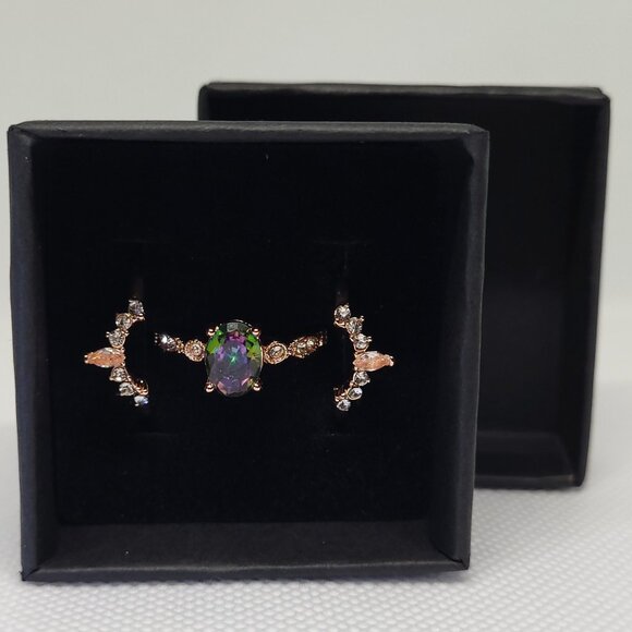 5 | NWOT | 3pc Wicked Rose-Gold Inlaid Cubic Zirconia Stacked Rings - Picture 2 of 2